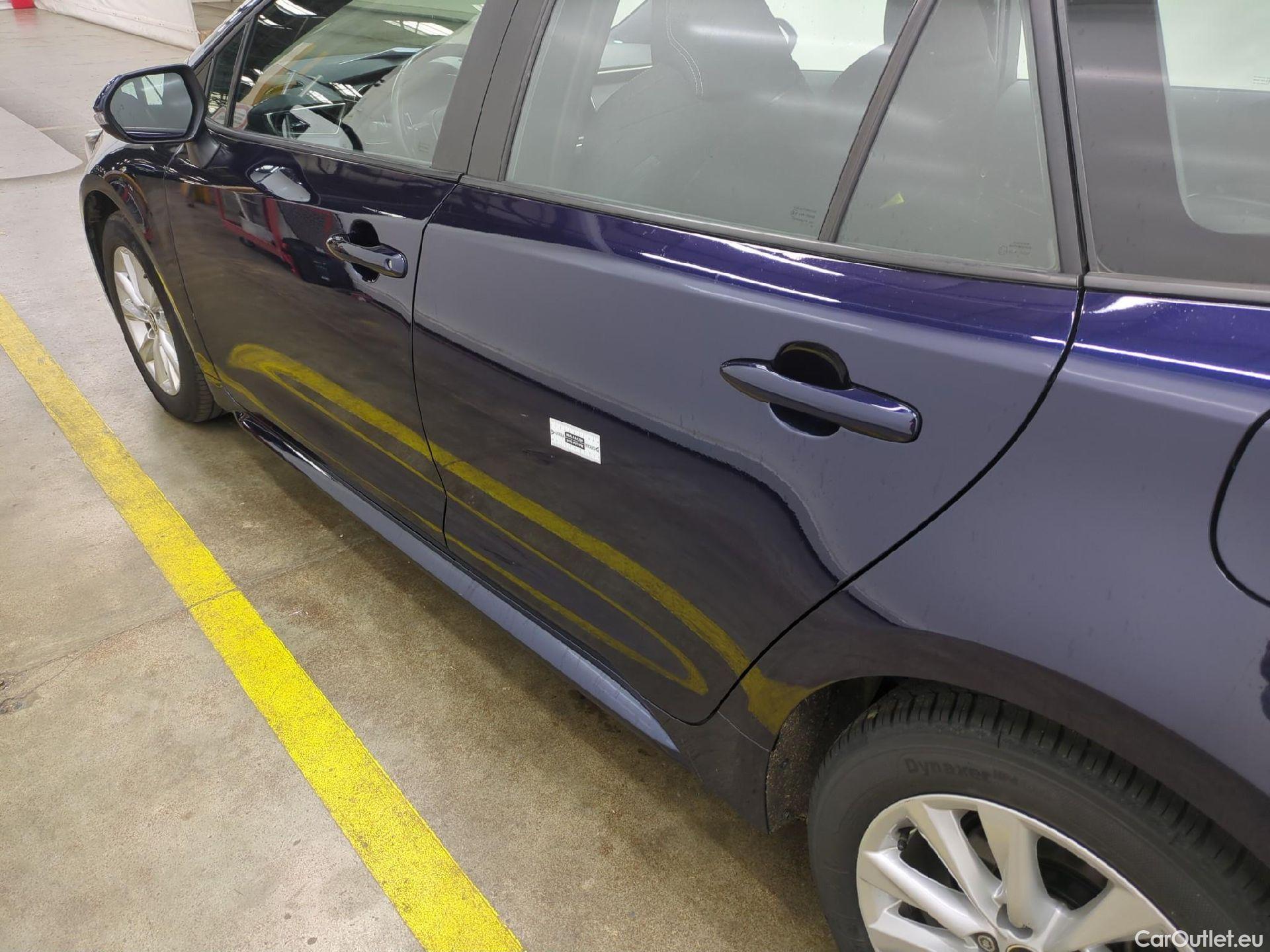  Toyota  Corolla TOYOTA  Touring Sports / 2018 / 5P / Break Hybride 122h Dynamic Business Beyond Zer #26