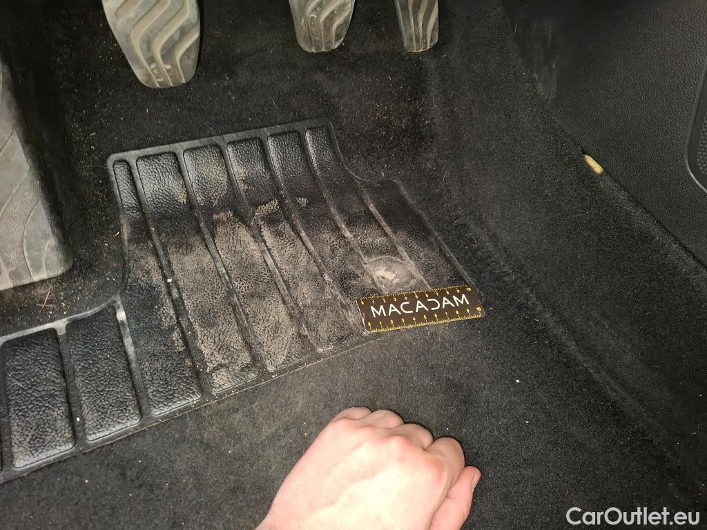  Renault  Megane  IV Berline 5pt. Business 1.5 dCi 115CV BVM6 E6d #19