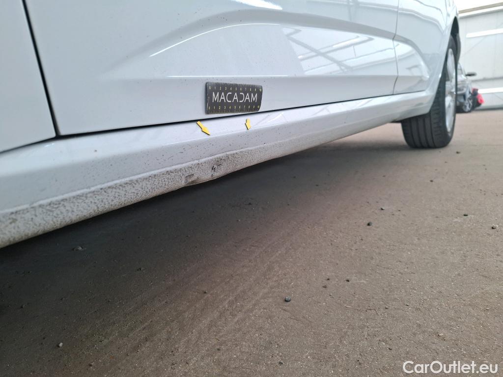  Renault  Megane  IV Berline 5pt. Business 1.5 dCi 115CV BVM6 E6d #13