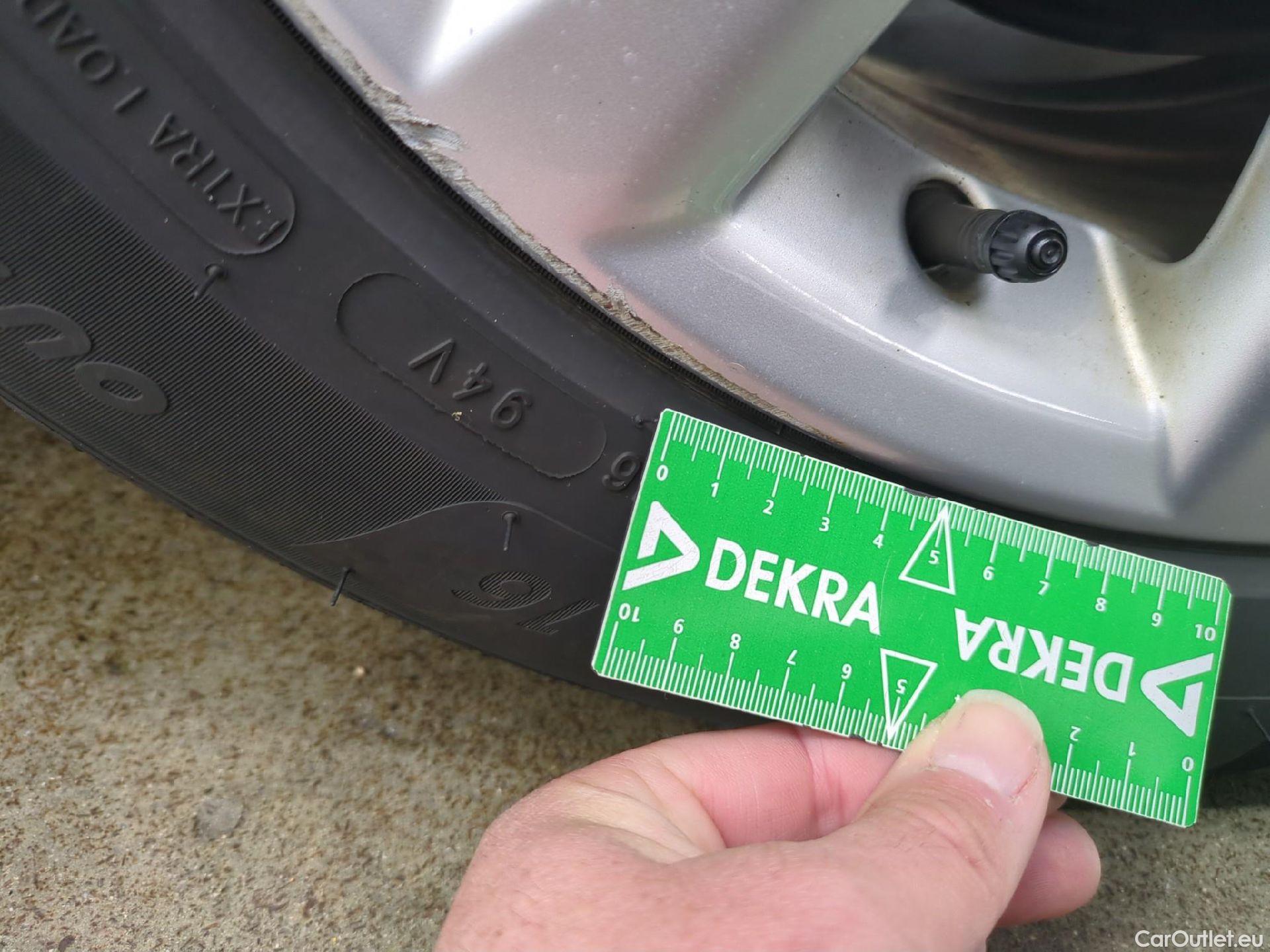  Toyota  Corolla TOYOTA  Touring Sports / 2018 / 5P / Break Hybride 122h Dynamic Business Beyond Zer #6