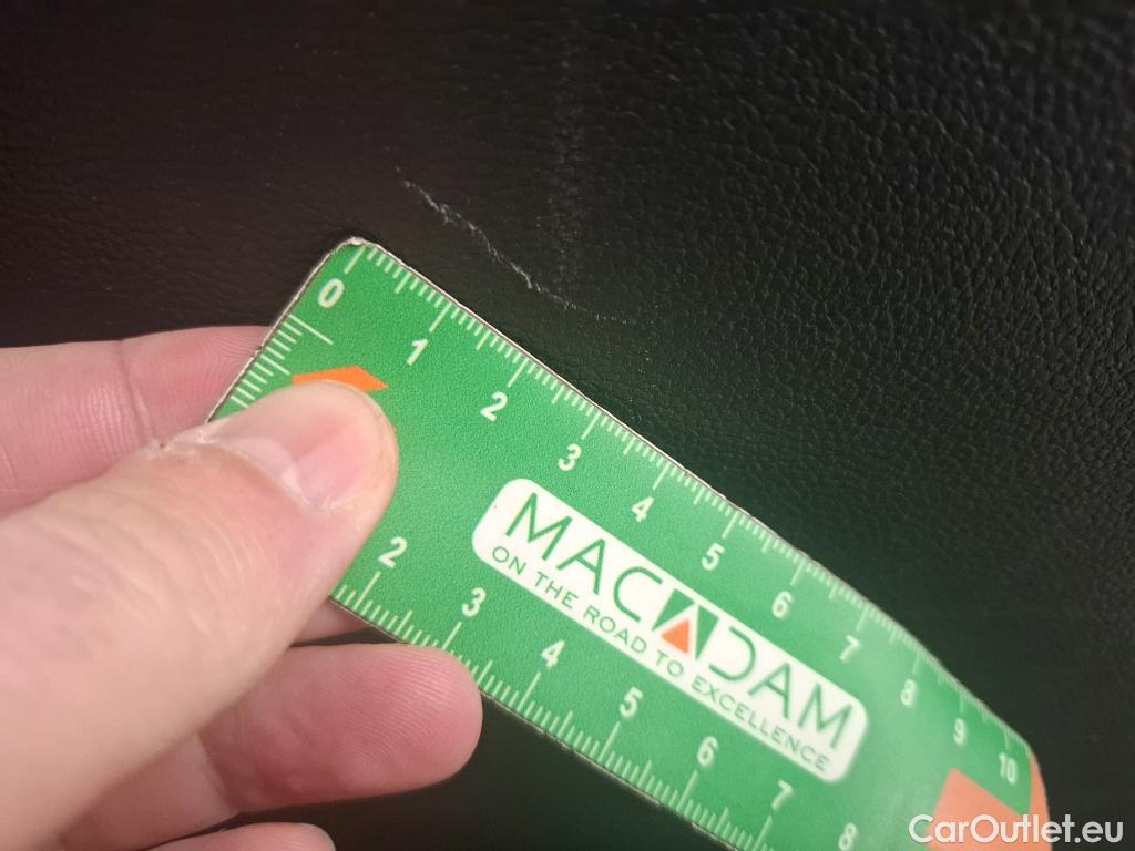  Volkswagen  Golf  VOLKSWAGEN / 2020 / 5P / Berline 2.0 TDI SCR 115 DSG7 Life Busi #5