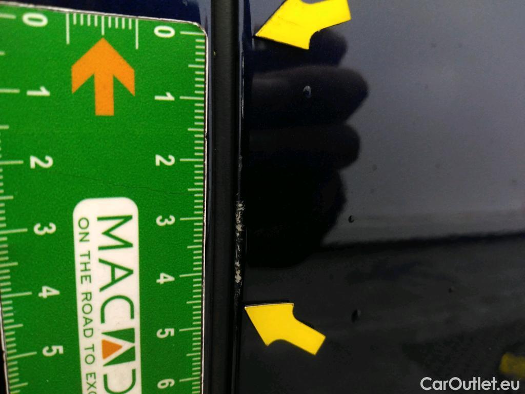  Volkswagen  Golf  VOLKSWAGEN / 2020 / 5P / Berline 2.0 TDI SCR 150 DSG7 Life Busi #29