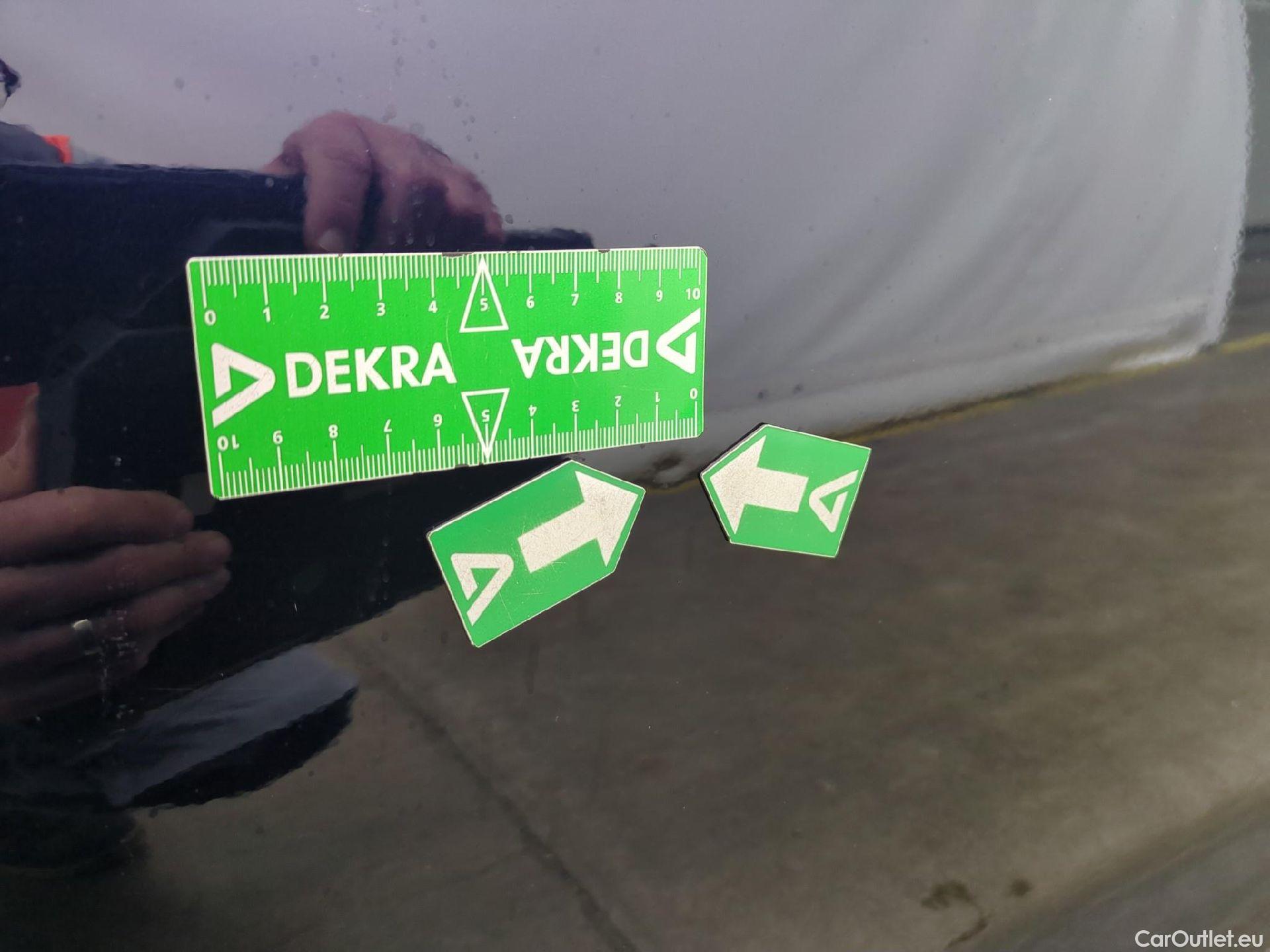  Toyota  Corolla TOYOTA  Touring Sports / 2018 / 5P / Break Hybride 122h Dynamic Business Beyond Zer #46