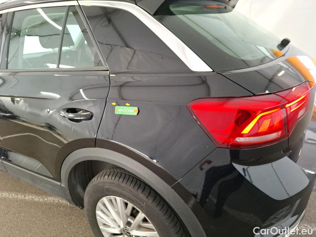  Volkswagen  T-ROC VOLKSWAGEN  / 2017 / 5P / SUV 2.0 TDI 150 LOUNGE BUSINESS DSG7 #52