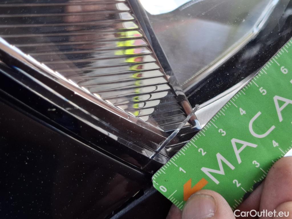  Volkswagen  T-ROC VOLKSWAGEN  / 2017 / 5P / SUV 2.0 TDI 150 LOUNGE BUSINESS DSG7 #3