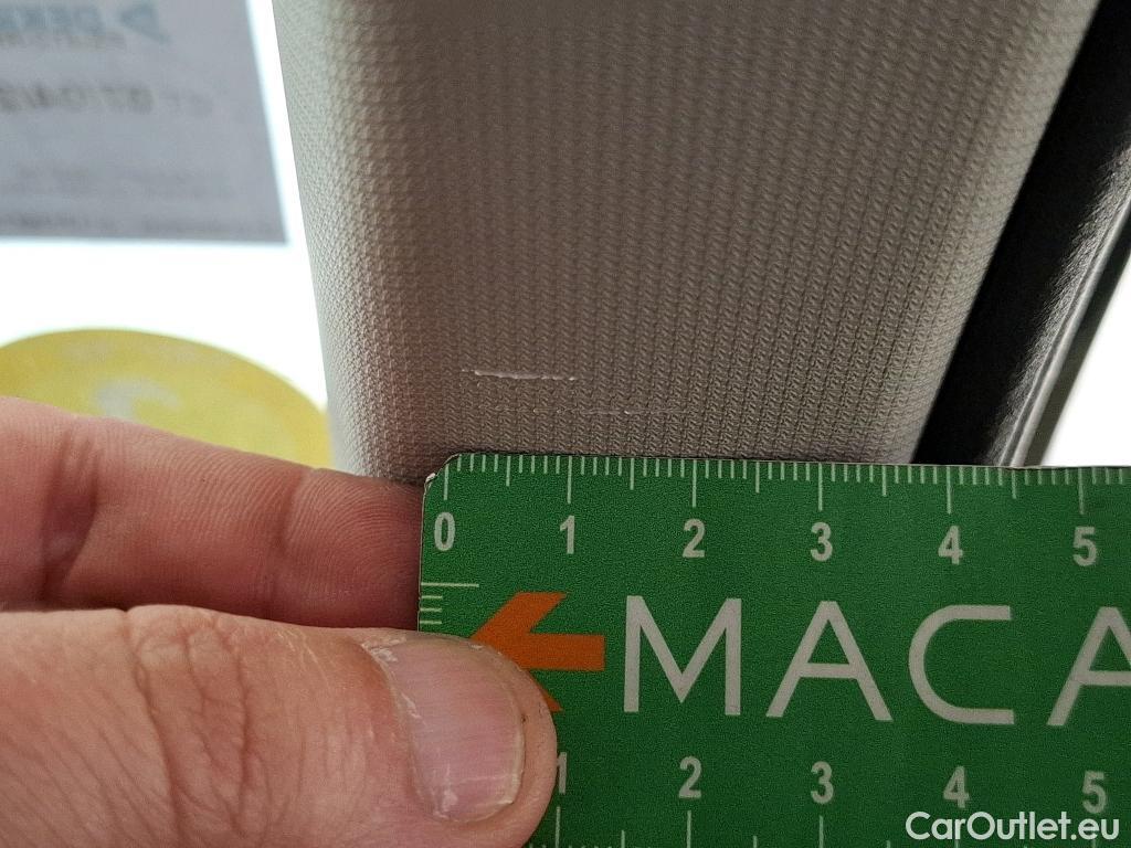  Volkswagen  T-ROC VOLKSWAGEN  / 2017 / 5P / SUV 2.0 TDI 150 LOUNGE BUSINESS DSG7 #39