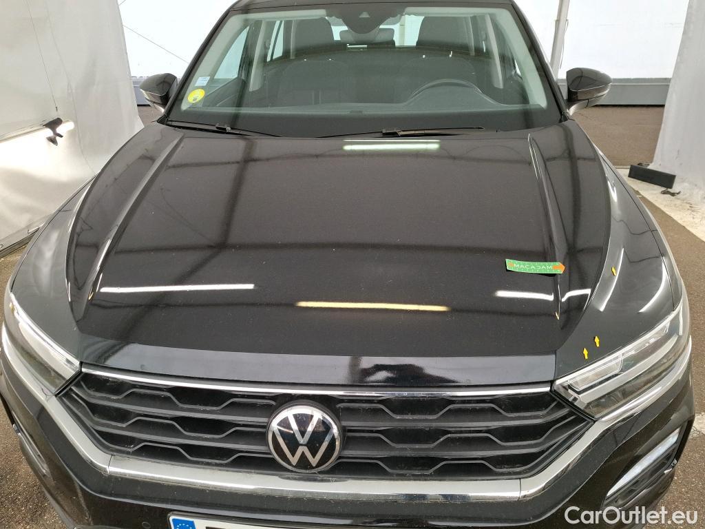  Volkswagen  T-ROC VOLKSWAGEN  / 2017 / 5P / SUV 2.0 TDI 150 LOUNGE BUSINESS DSG7 #4