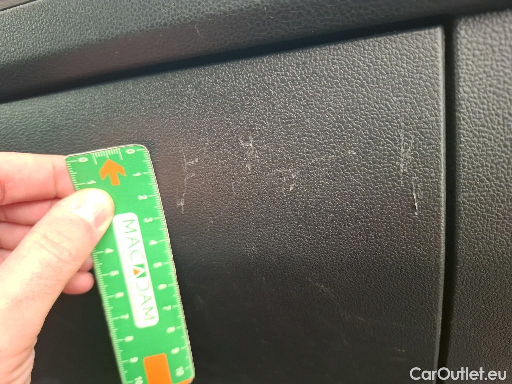  Volkswagen  Tiguan VOLKSWAGEN  Allspace / 2021 / 5P / SUV 2.0 TDI 150 DSG7 Life Business #14