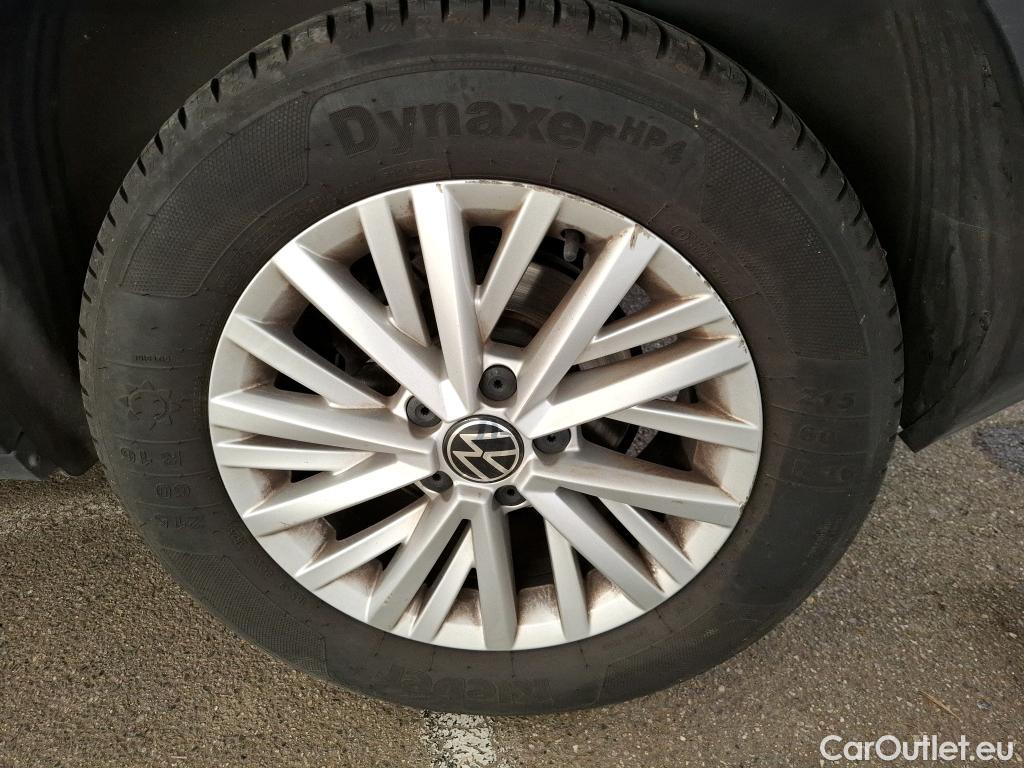  Volkswagen  T-ROC VOLKSWAGEN  / 2017 / 5P / SUV 2.0 TDI 150 LOUNGE BUSINESS DSG7 #21