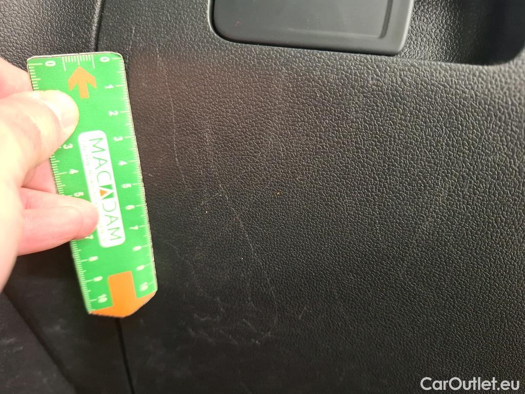  Volkswagen  Tiguan VOLKSWAGEN  Allspace / 2021 / 5P / SUV 2.0 TDI 150 DSG7 Life Business #13