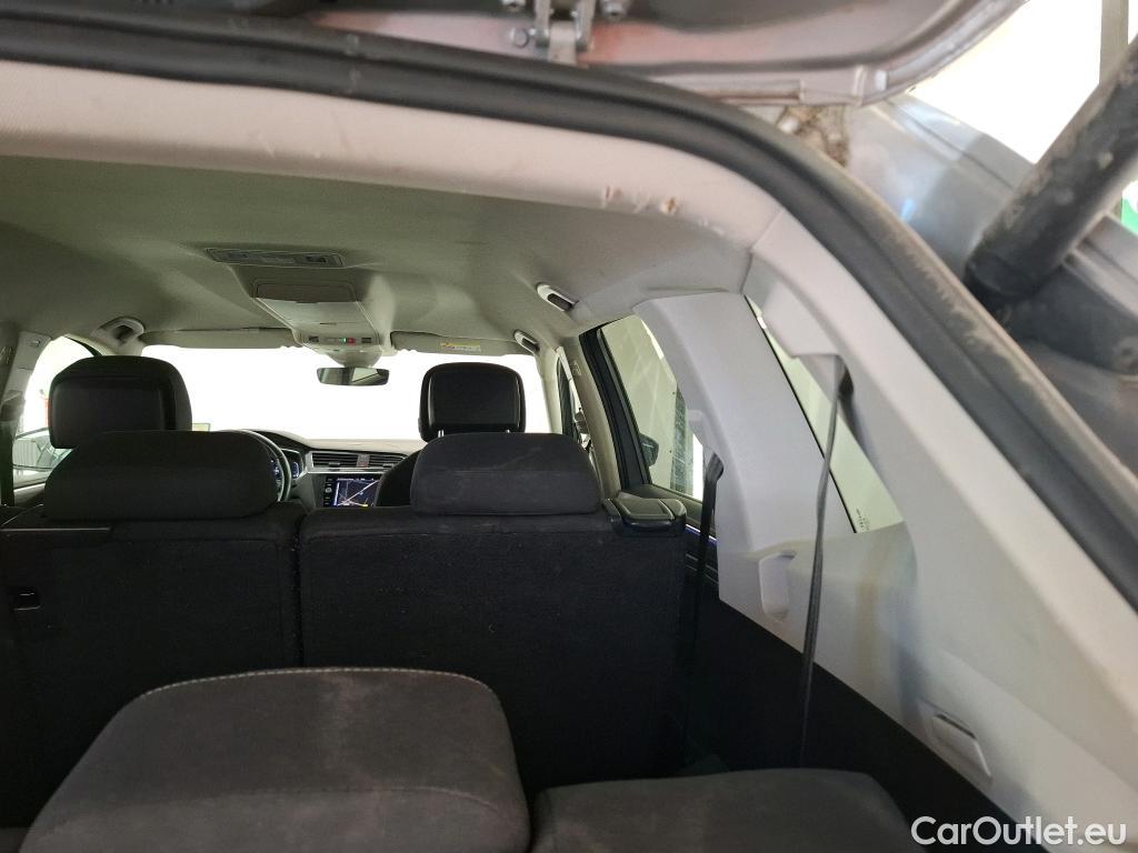  Volkswagen  Tiguan VOLKSWAGEN  Allspace / 2021 / 5P / SUV 2.0 TDI 150 DSG7 Life Business #1