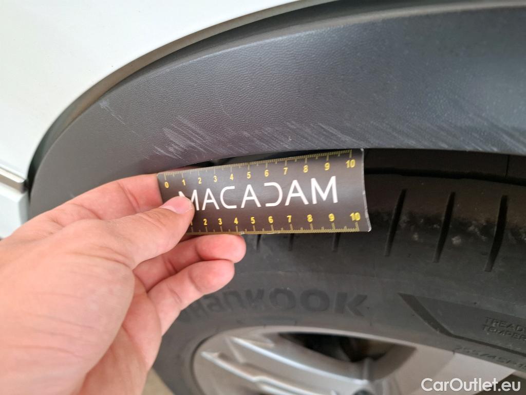  Volkswagen  Tiguan VOLKSWAGEN  / 2020 / 5P / SUV 2.0 TDI 150 DSG7 R-Line #37