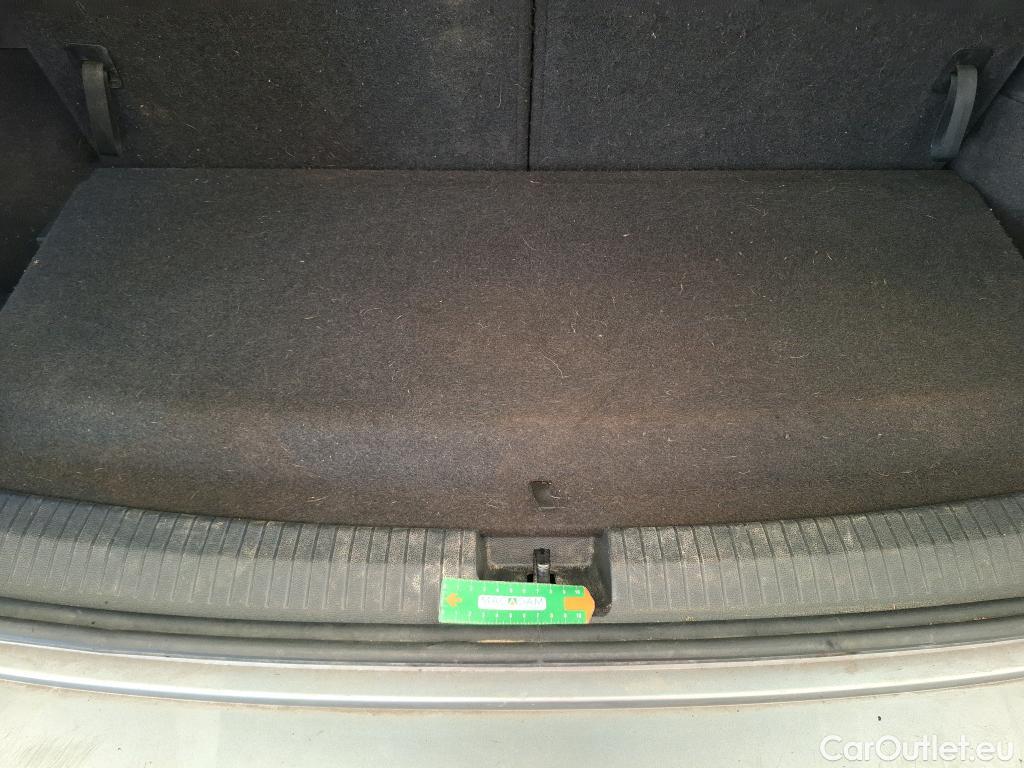  Volkswagen  Tiguan VOLKSWAGEN  Allspace / 2021 / 5P / SUV 2.0 TDI 150 DSG7 Life Business #21