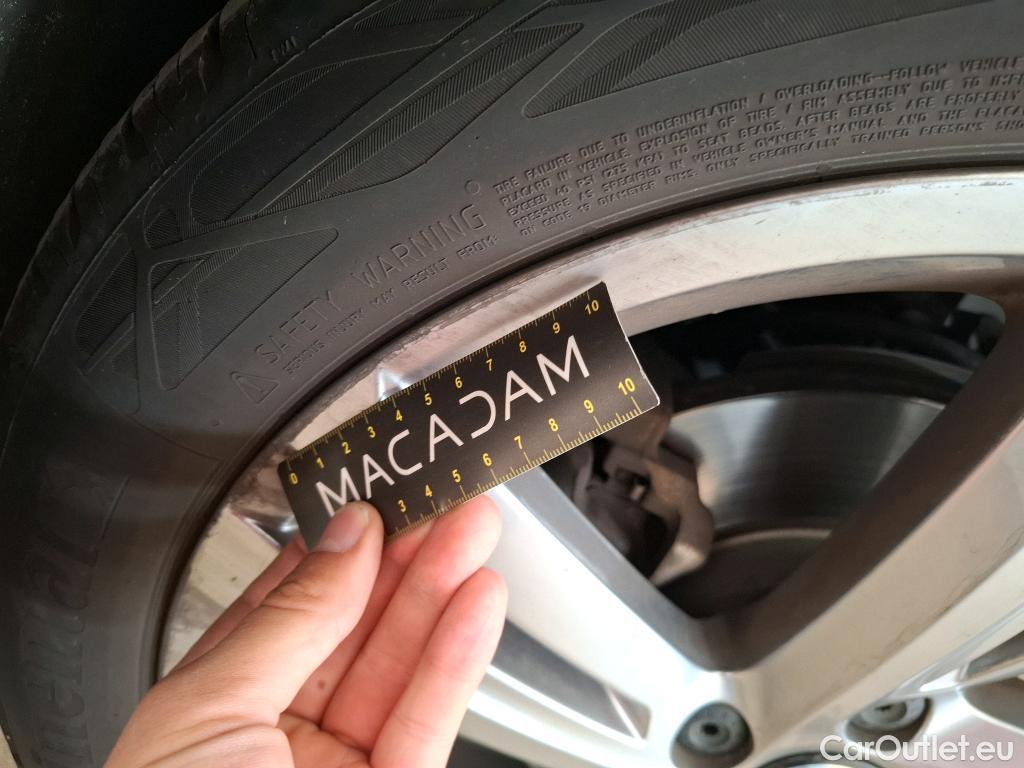  Volkswagen  Tiguan VOLKSWAGEN  / 2020 / 5P / SUV 2.0 TDI 150 DSG7 R-Line #18