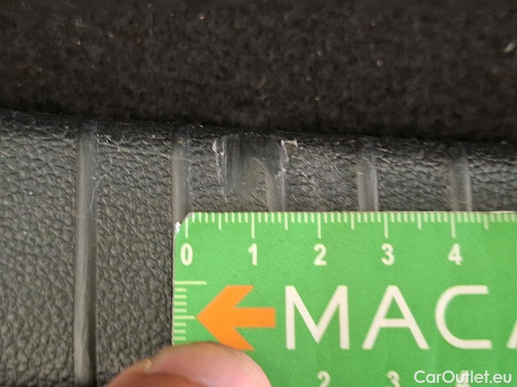  Volkswagen  T-ROC VOLKSWAGEN  / 2017 / 5P / SUV 2.0 TDI 150 LOUNGE BUSINESS DSG7 #56