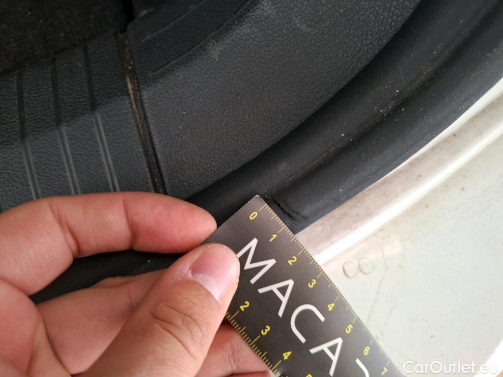  Volkswagen  Tiguan VOLKSWAGEN  / 2020 / 5P / SUV 2.0 TDI 150 DSG7 R-Line #32