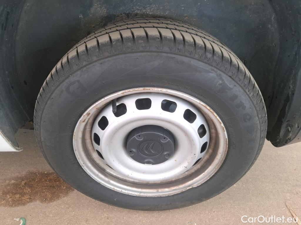  Citroen  Berlingo  Fourgon Club M 650 1.2 PureTech 110CV BVM6 E6d #42