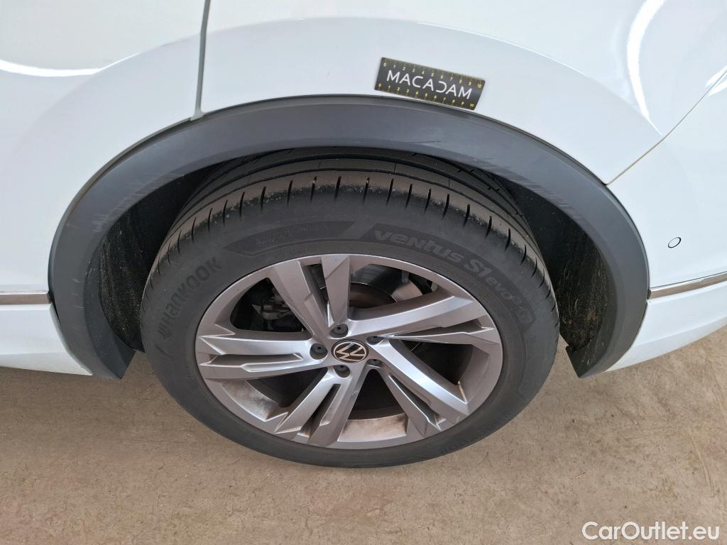  Volkswagen  Tiguan VOLKSWAGEN  / 2020 / 5P / SUV 2.0 TDI 150 DSG7 R-Line #35