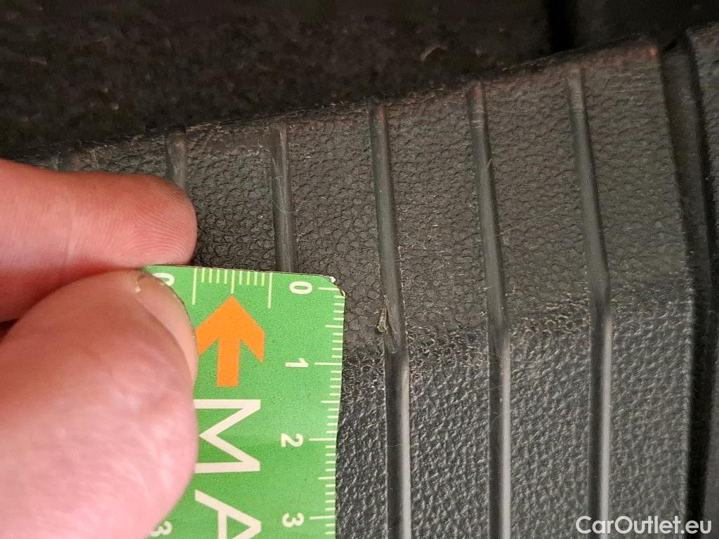  Volkswagen  T-ROC VOLKSWAGEN  / 2017 / 5P / SUV 2.0 TDI 150 LOUNGE BUSINESS DSG7 #57