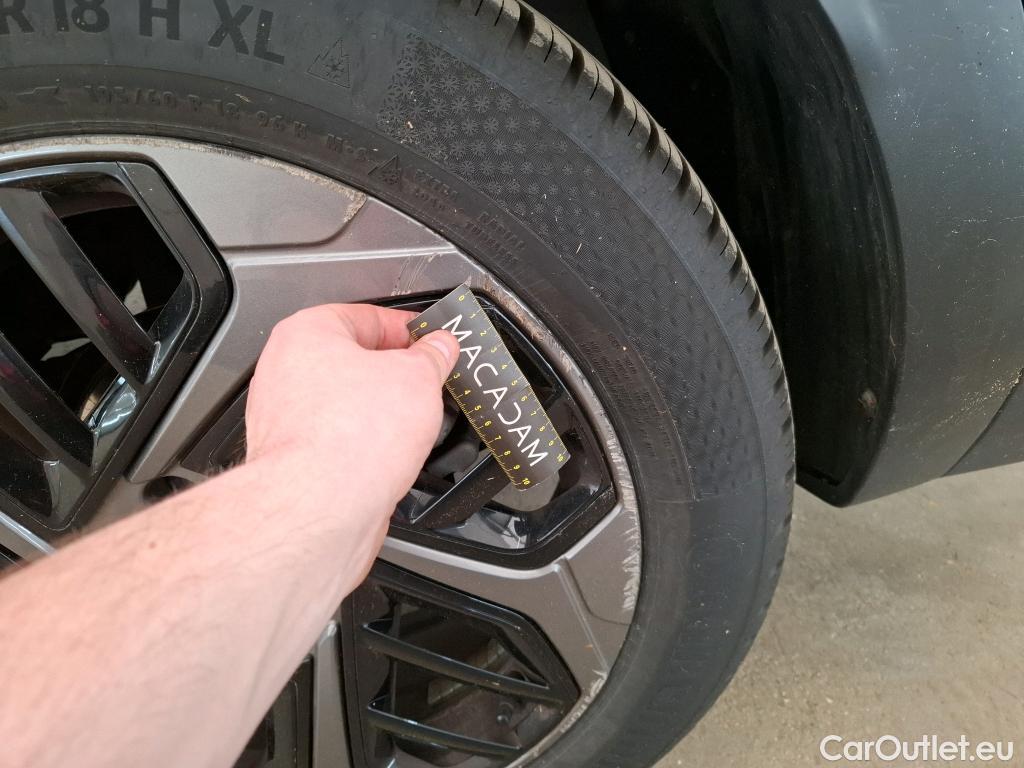  Citroen  C4 CITROEN  X / 2022 / 4P / Berline PureTech 130 S&S EAT8 Feel Pack #3