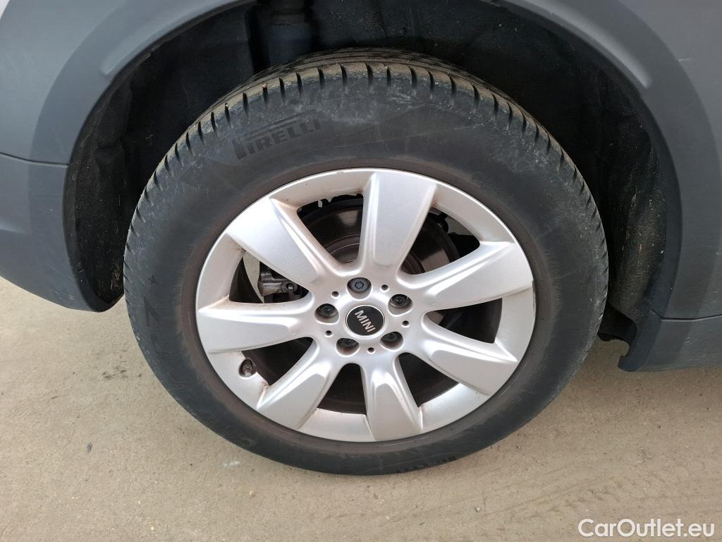  Mini  Countryman MINI  / 2020 / 5P / Crossover Cooper Essential 136 ch BVA7 #41