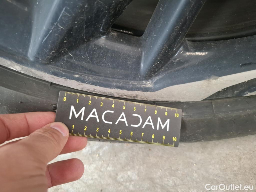  DS  DS7 DS DS 7 Crossback / 2017 / 5P / SUV E-TENSE 225 PERFORMANCE Line + #23