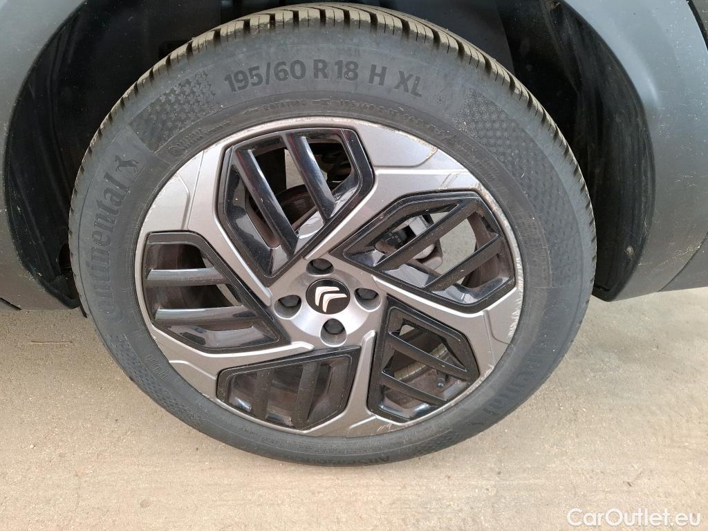  Citroen  C4 CITROEN  X / 2022 / 4P / Berline PureTech 130 S&S EAT8 Feel Pack #2