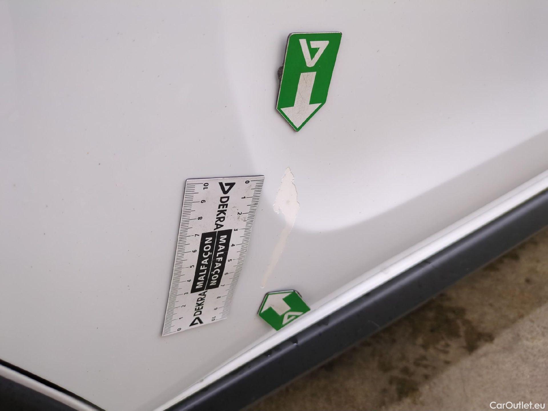  Citroen  C3  Société Feel 1.5 BlueHDI 100CV BVM5 E6dT #26