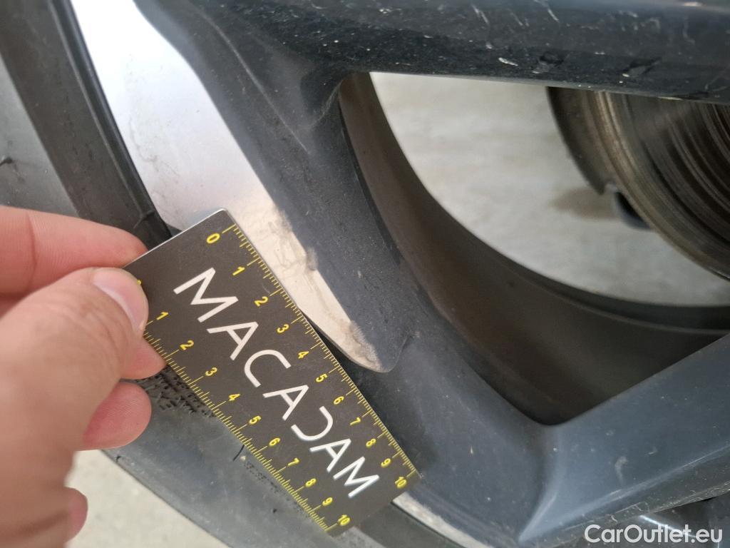  DS  DS7 DS DS 7 Crossback / 2017 / 5P / SUV E-TENSE 225 PERFORMANCE Line + #24