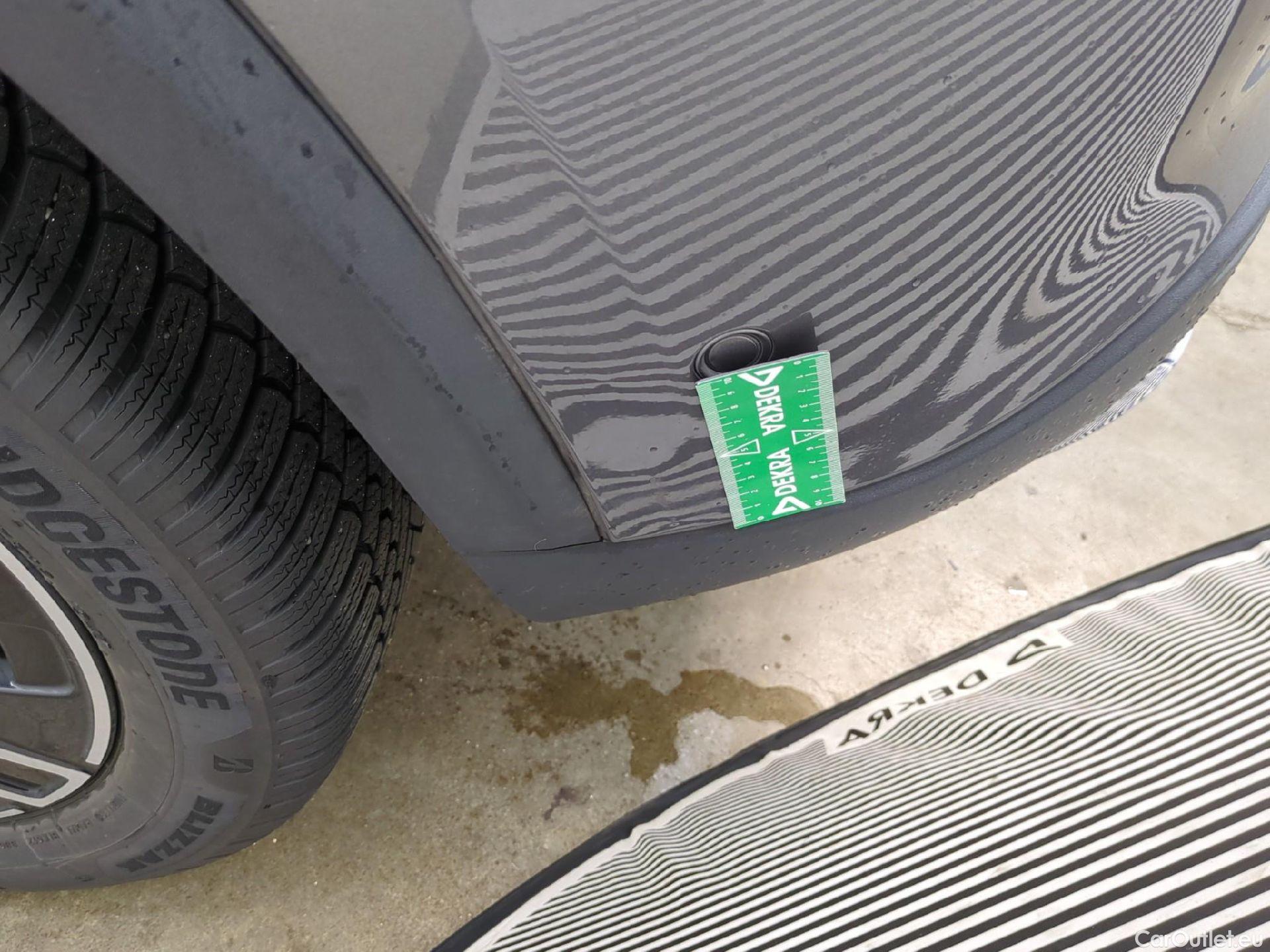  Mercedes  GLA MERCEDES-BENZ  / 2020 / 5P / SUV  200 D BUSINESS LINE DCT #12