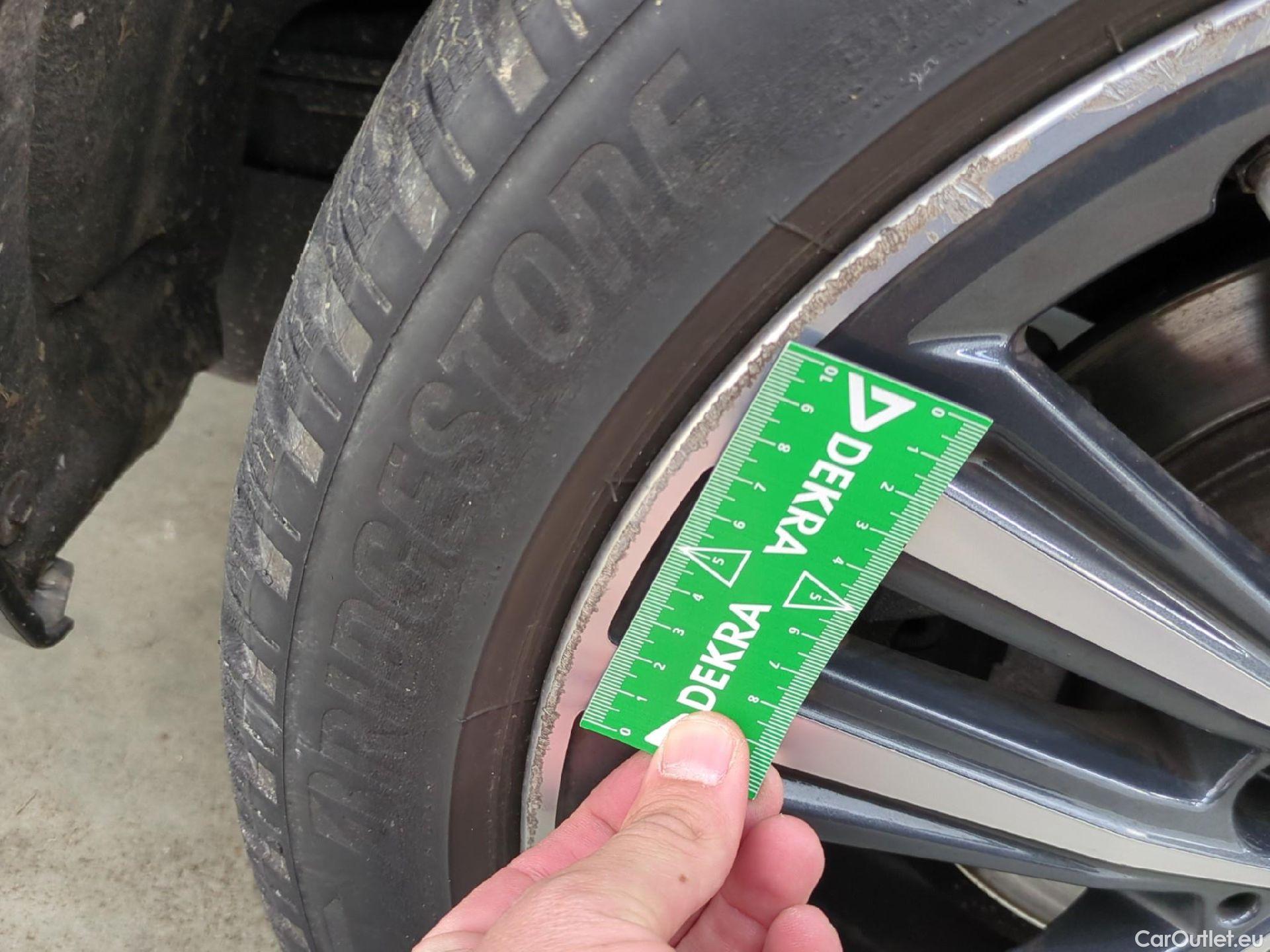  Bmw  Serie 1 Série 1 Berline 116 d Lounge 1.5 115CV BVA7 E6d #67