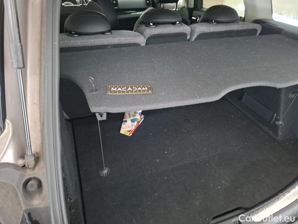  Mini  Countryman MINI  / 2020 / 5P / Crossover Cooper Essential 136 ch BVA7 #34