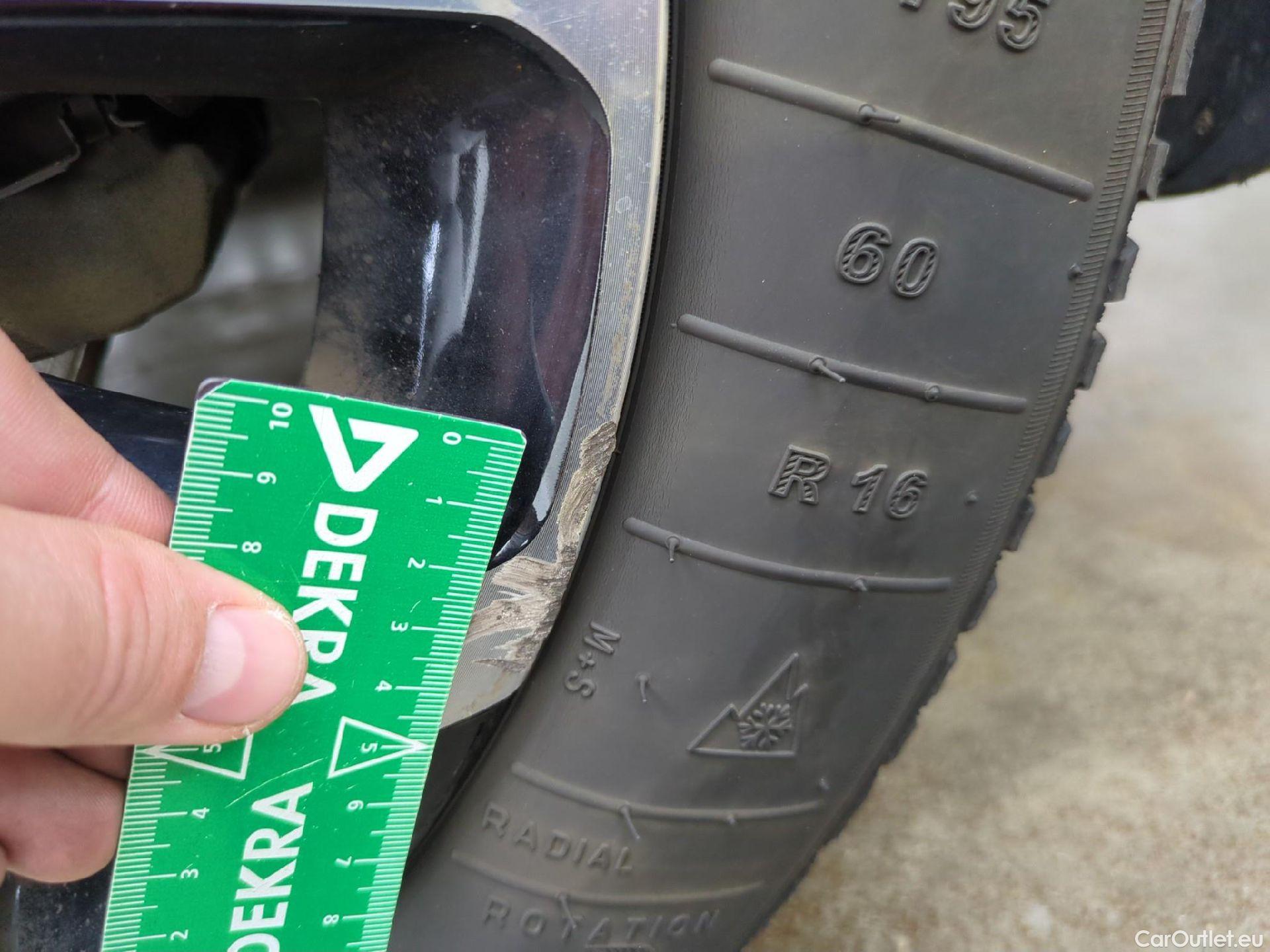  Opel  Crossland  X Business Elegance 1.2 Turbo 110CV BVM6 E6d #2