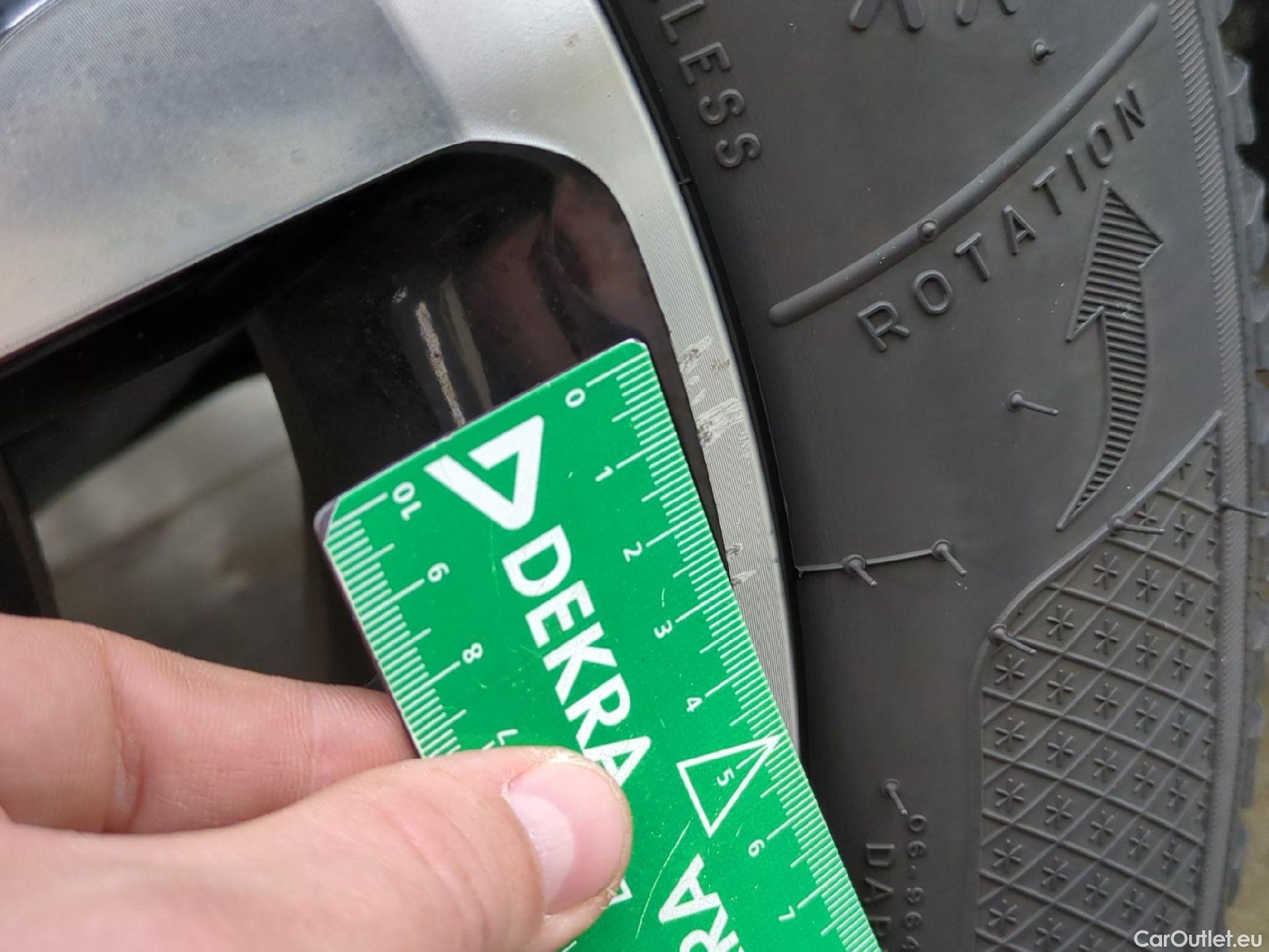  Opel  Crossland  X Business Elegance 1.2 Turbo 110CV BVM6 E6d #11