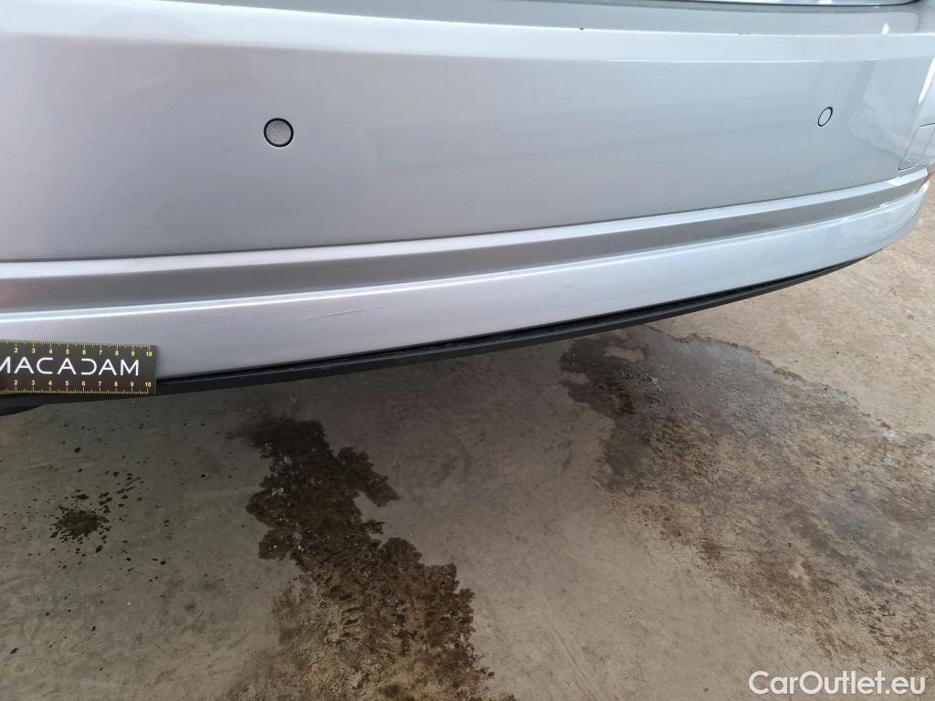  Skoda  Octavia  Berline Style 2.0 TDI 150CV BVA7 E6d #36