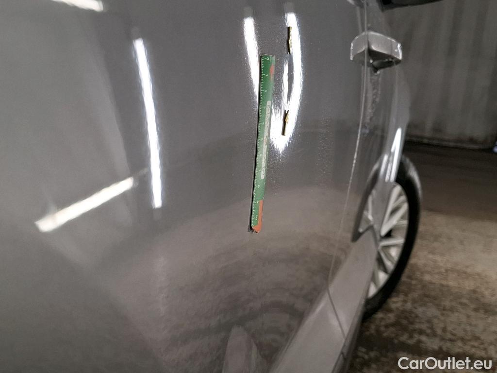  Volkswagen  T-ROC  Life Business 2.0 TDI 150CV BVA7 E6d #2