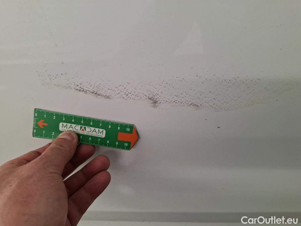  Peugeot  208 PEUGEOT  / 2015 / 5P / Berline &BLUEHDI 100 €6.c S&S ALLURE BUSINESS #42