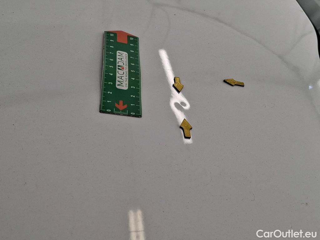  Peugeot  208 PEUGEOT  / 2015 / 5P / Berline &BLUEHDI 100 €6.c S&S ALLURE BUSINESS #32