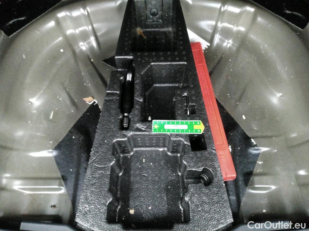  Skoda  Karoq SKODA   2017 5P SUV 20 TDI 116ch DSG7 Business #14