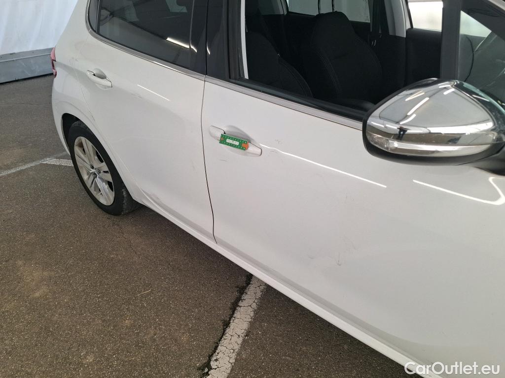  Peugeot  208 PEUGEOT  / 2015 / 5P / Berline &BLUEHDI 100 €6.c S&S ALLURE BUSINESS #45