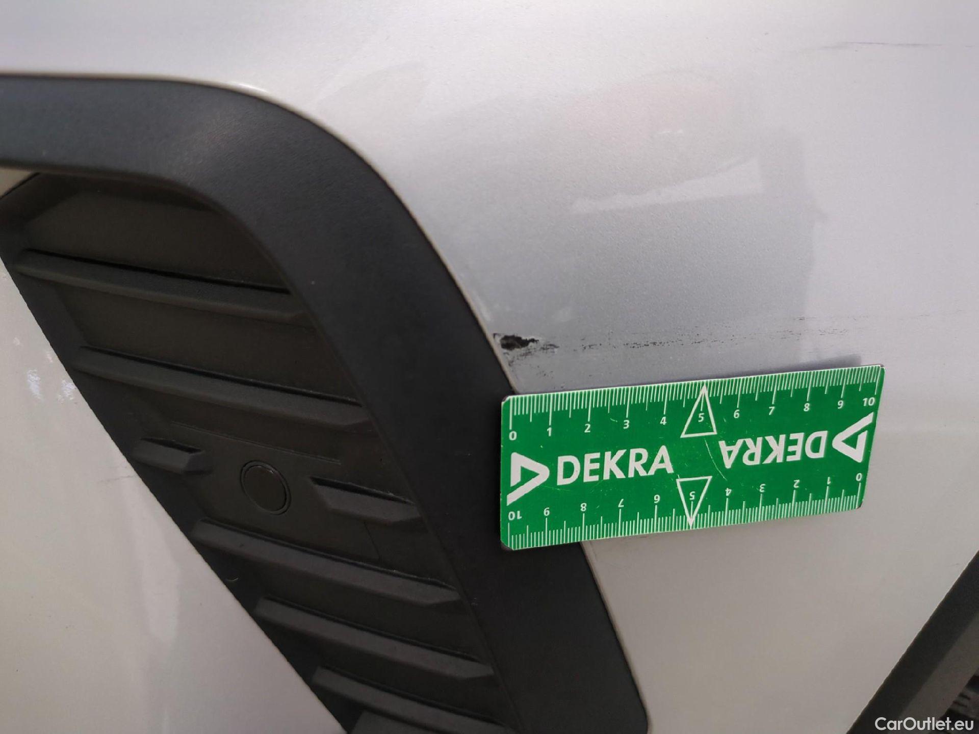  Opel  Crossland  X Business Elegance 1.2 Turbo 110CV BVM6 E6d #21