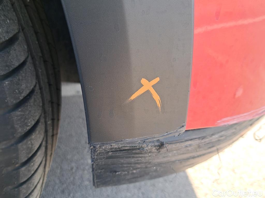  Citroen  C3 CITROEN  / 2020 / 5P / berlina con portón Turbo 100 Max #21