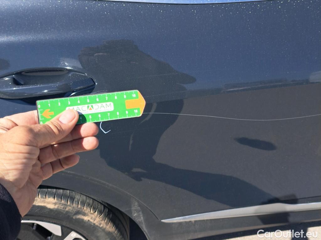  KIA  Sportage KIA  / 2022 / 5P / todoterreno 1.6 T-GDi MHEV 118kW (160CV) Drive 17