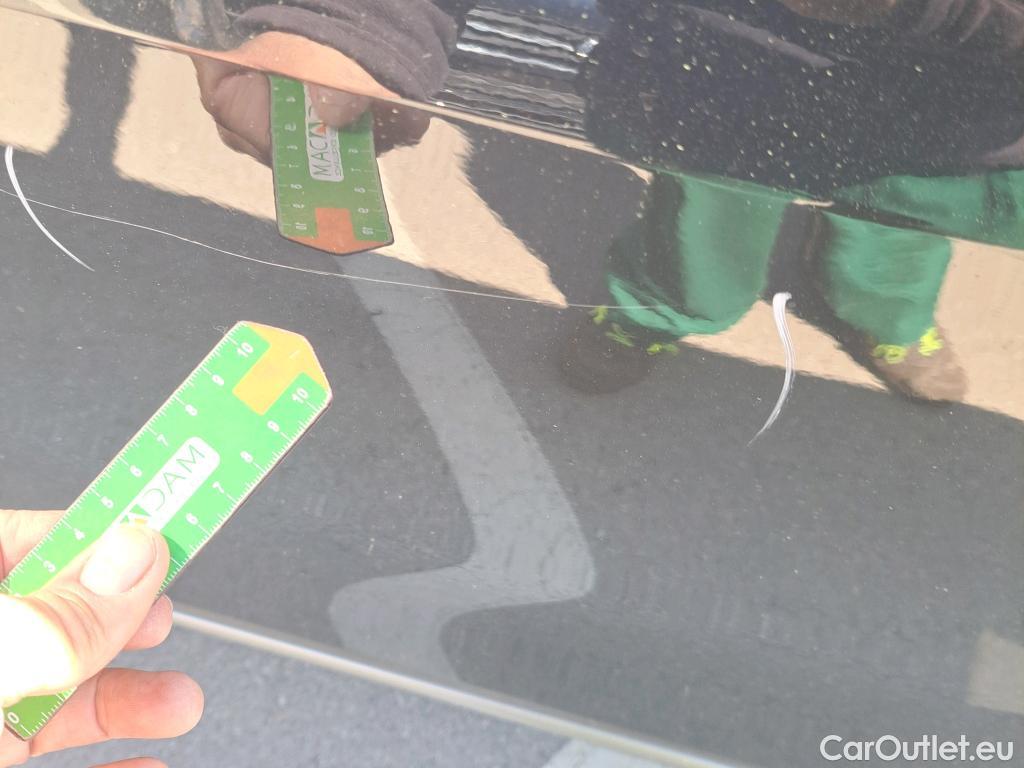  KIA  Sportage KIA  / 2022 / 5P / todoterreno 1.6 T-GDi MHEV 118kW (160CV) Drive 17