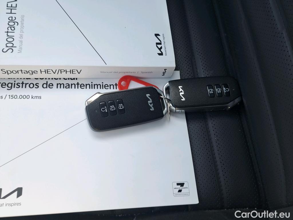  KIA  Sportage KIA  / 2022 / 5P / todoterreno 1.6 T-GDi HEV 171kW (230CV) GT-line 4X2 #18