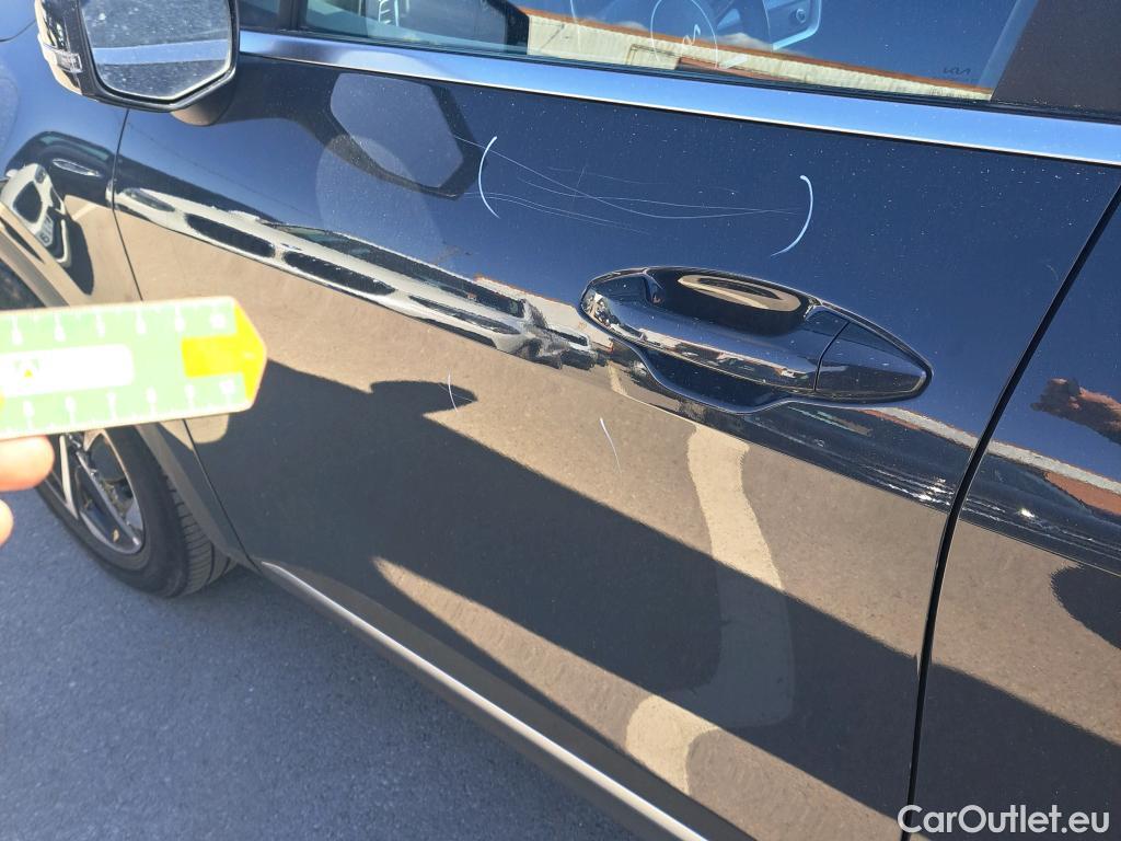  KIA  Sportage KIA  / 2022 / 5P / todoterreno 1.6 T-GDi MHEV 118kW (160CV) Drive 17