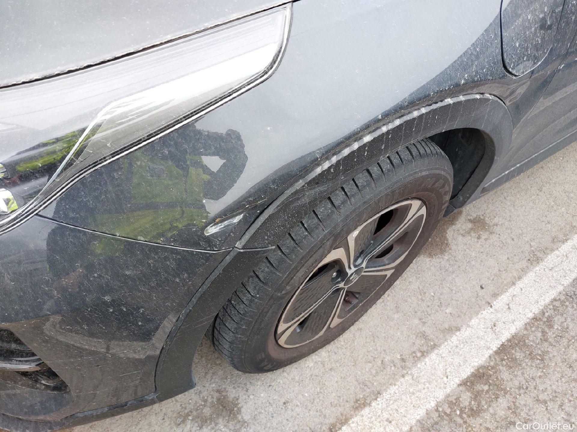  KIA  XCeed KIA  1.6 GDi PHEV 104kW (141CV) eDrive (AC) #13