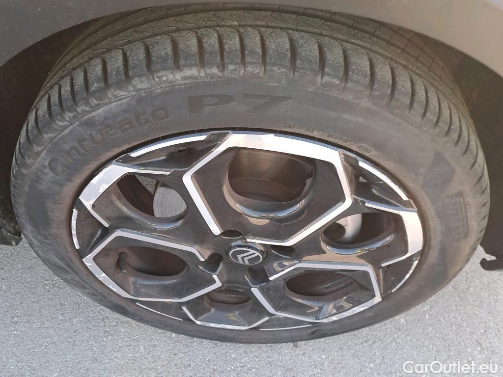  Citroen  C3 CITROEN  / 2020 / 5P / berlina con portón Turbo 100 Max #8