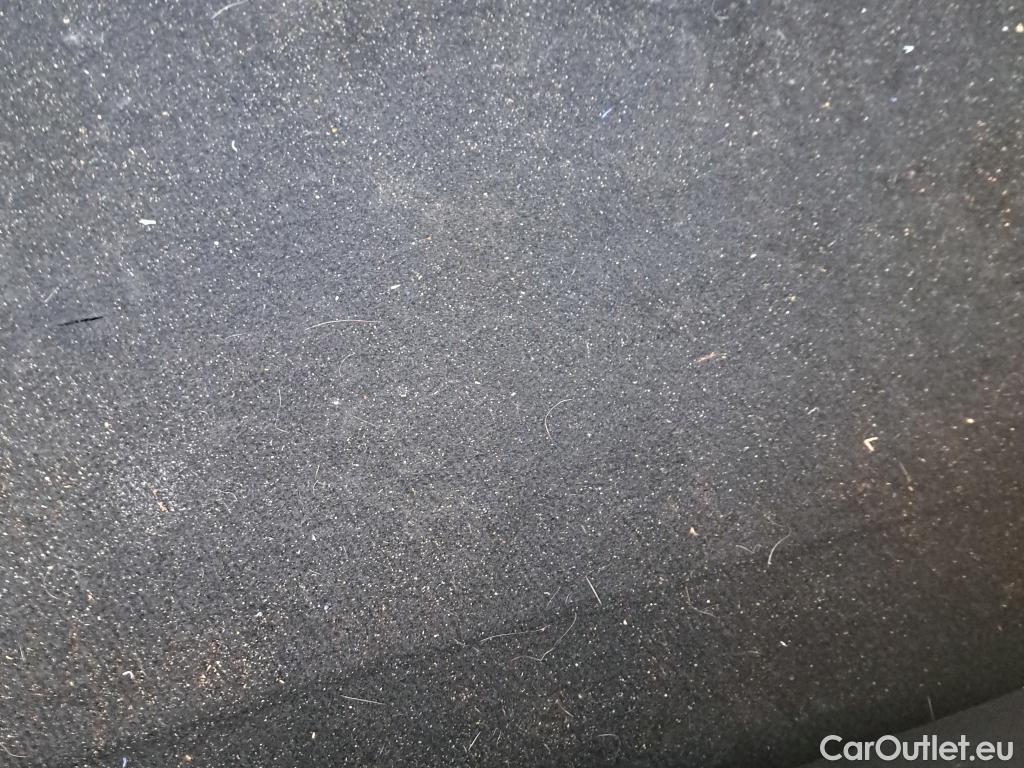  Citroen  C3 CITROEN  / 2020 / 5P / berlina con portón Turbo 100 Max #27