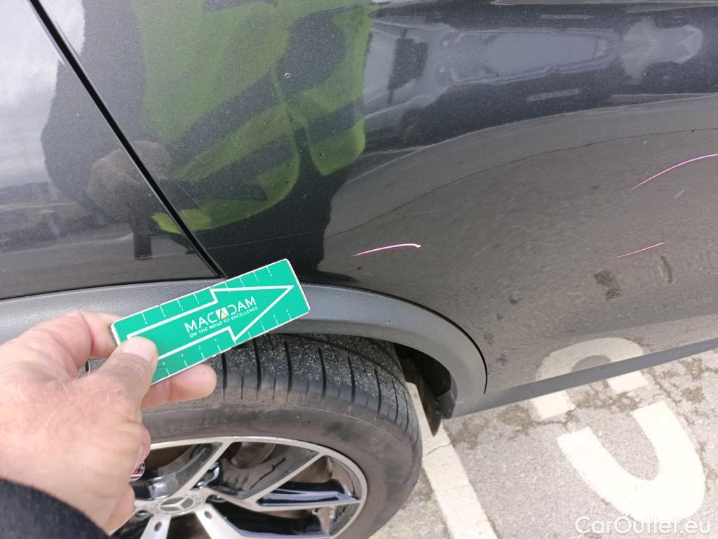  Mercedes  G-Klasee MERCEDES-BENZ GLC Coupé / 2019 / 5P / coupé GLC 300 de 4MATIC #3